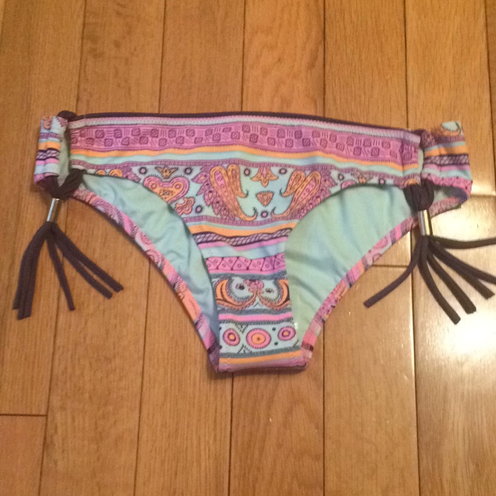 💜VS Cheeky 💜 - Picture 2 of 8